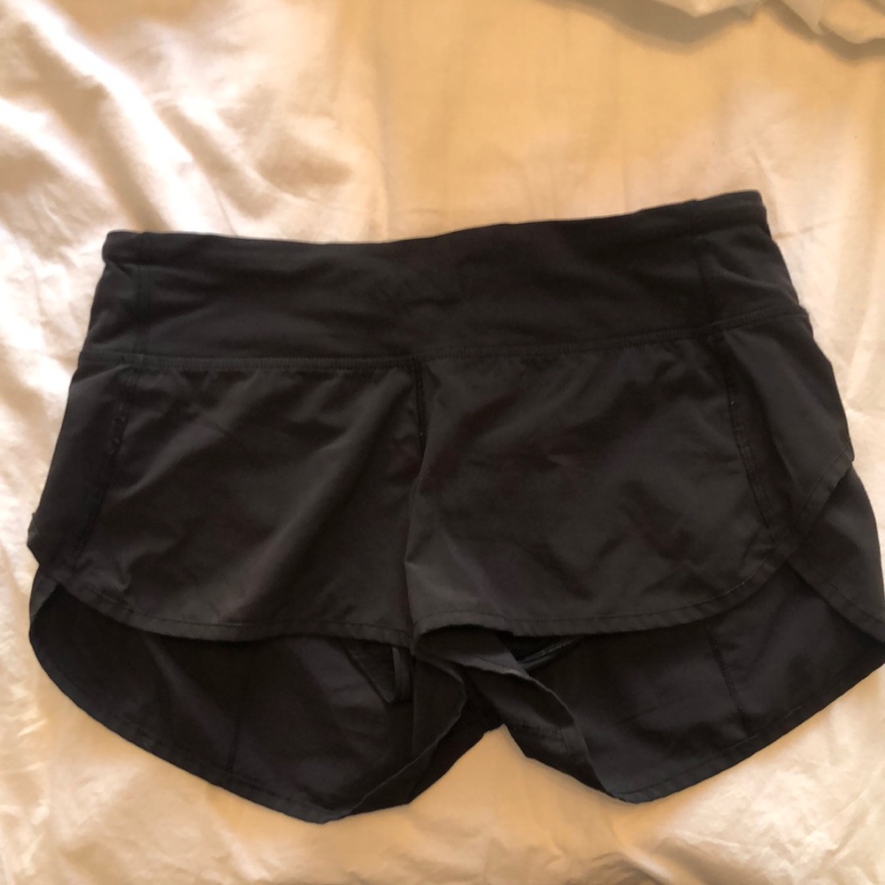 Women’s Lululemon Speed Up Shorts Size 4 circa 2016